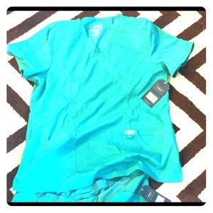 Cherokee Authentic Workwear Revolution Scrubs Set